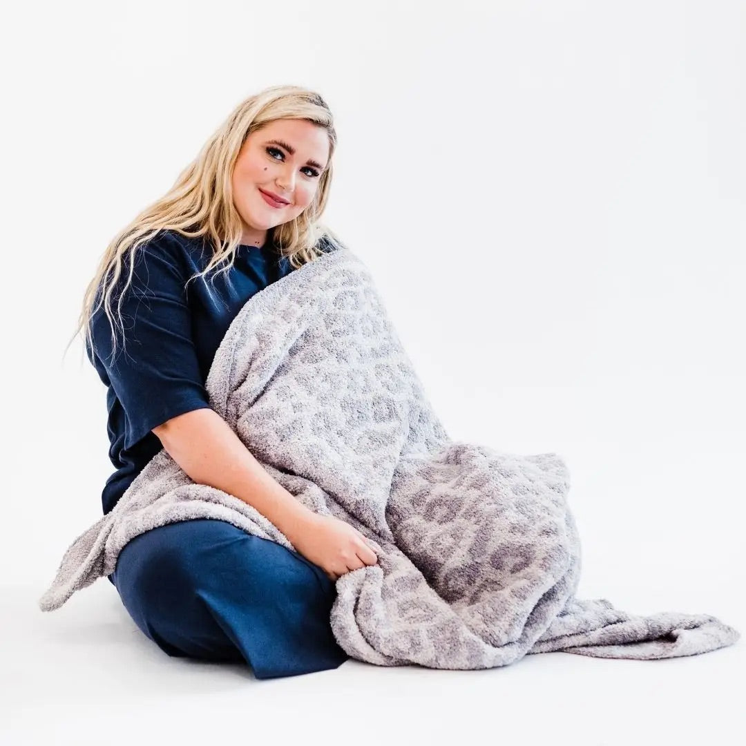 Luxe Leopard Blanket in White & Grey